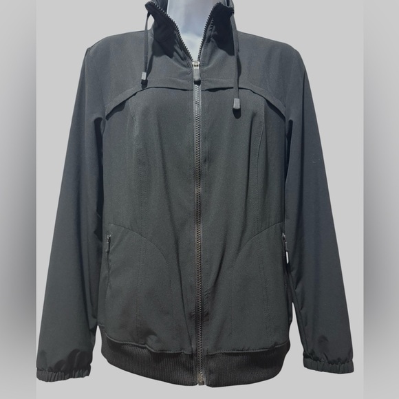 ZENERGY BY CHICO’S Black Zip Up Jacket Size 0/S/4-6 Sporty Athletic Chic Sleek - Picture 1 of 16